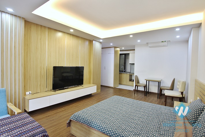 A brand new studio with lot of natural light in Tay ho, Ha noi